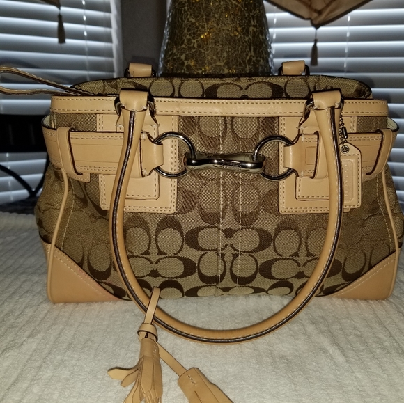 AUTHENTIC  Monogram COACH PURSE - Picture 14 of 16